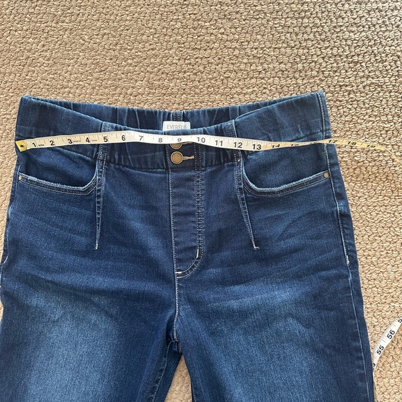 Everflex by Maurices Flare Jeans Pull On High Rise - Picture 10 of 13